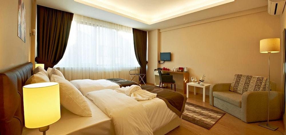 Retropera Hotel Istanbul Exterior photo