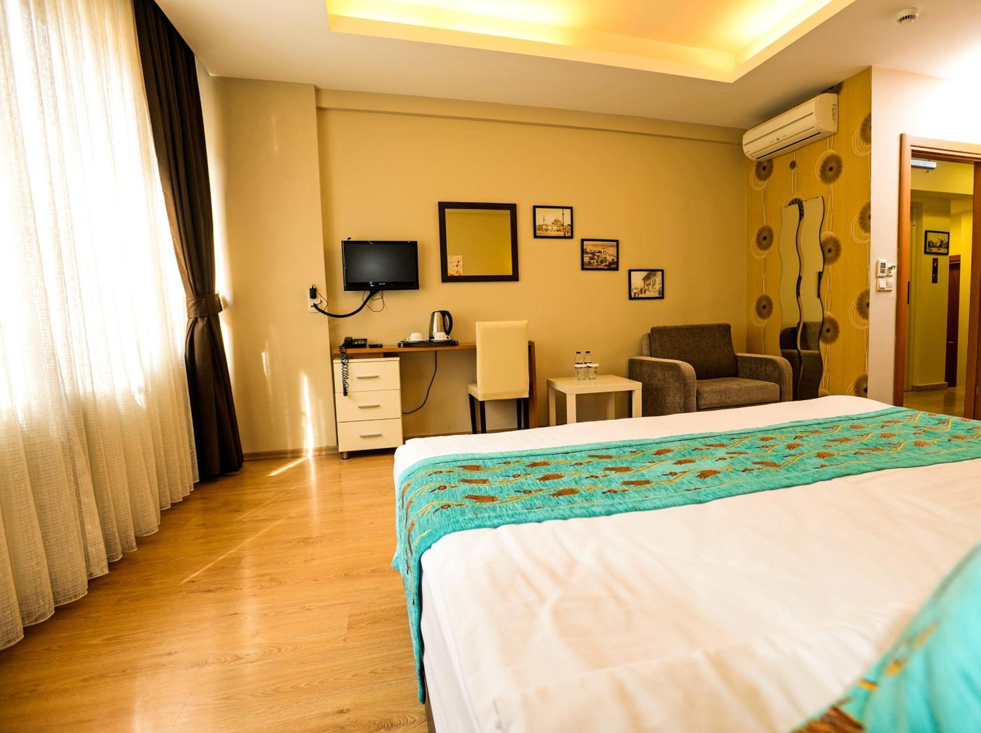 Retropera Hotel Istanbul Exterior photo